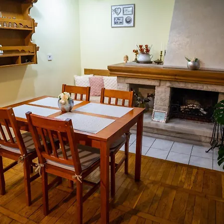 Dom Goscinny Panskie Pola Kolo Szczyrku Guest house Szczyrk