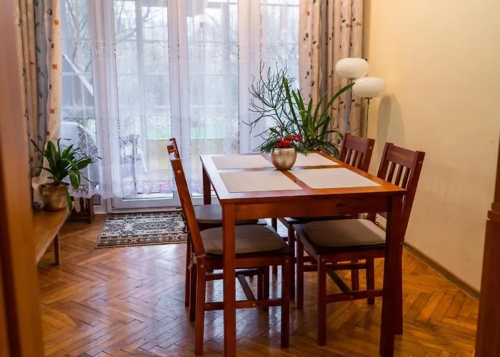 Dom Goscinny Panskie Pola Kolo Szczyrku בית הארחה שצ'צ'ירק